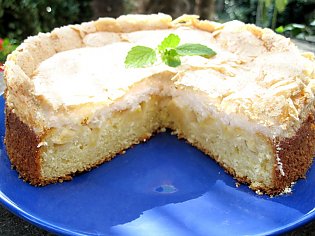 Ananas- Baiser- Kuchen