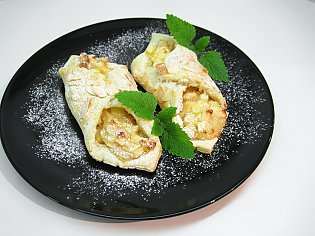 Apfel- Marzipan- Teilchen